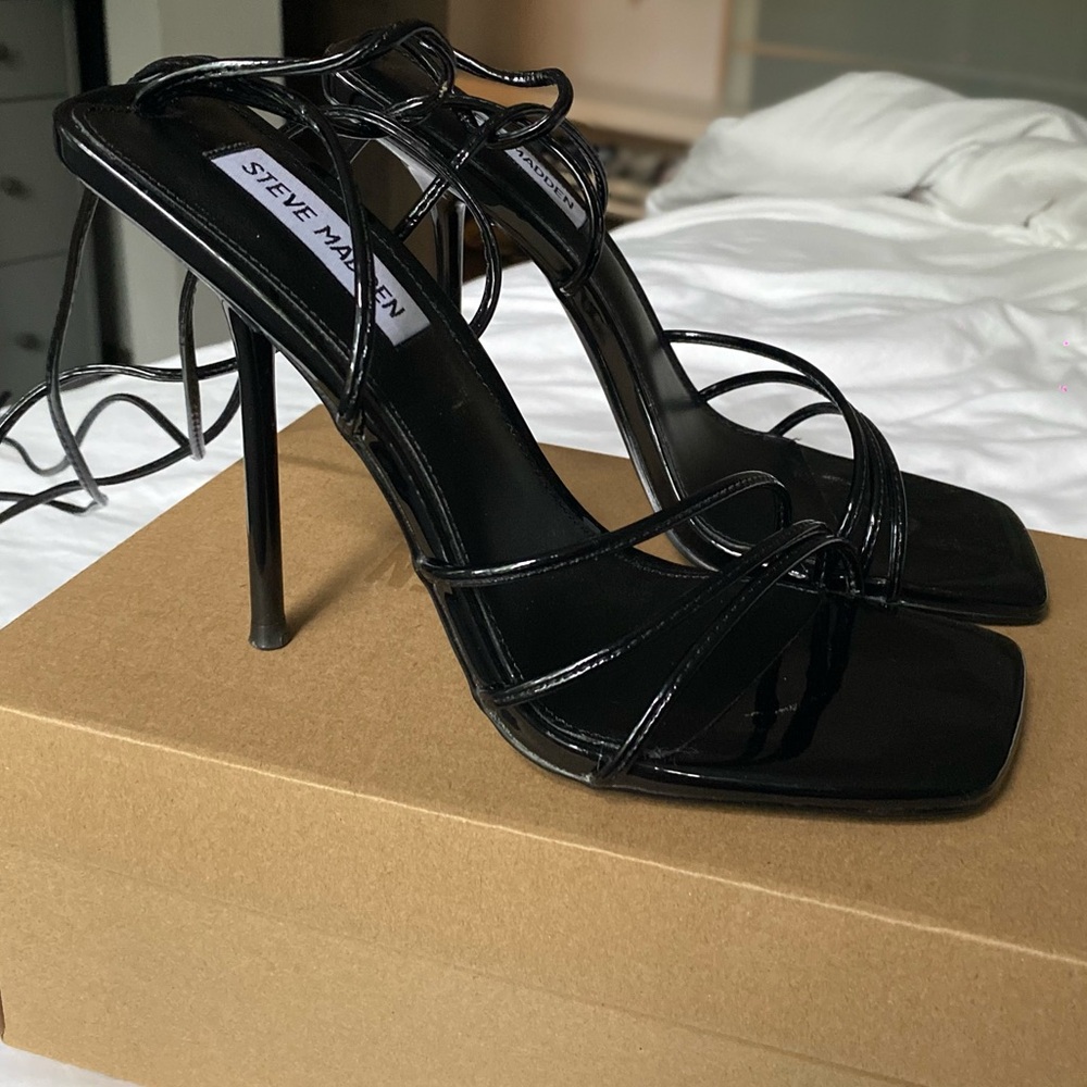 Steve madden black heels